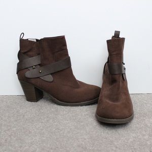 NWOT Brown Ankle Booties